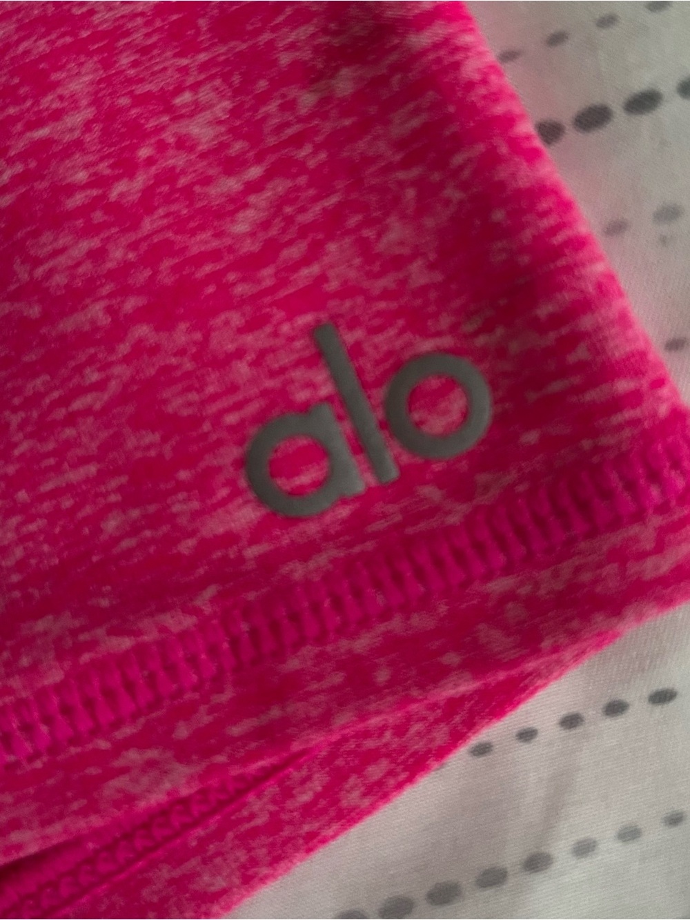 Alo ultra soft yoga shorts - Picture 5 of 6